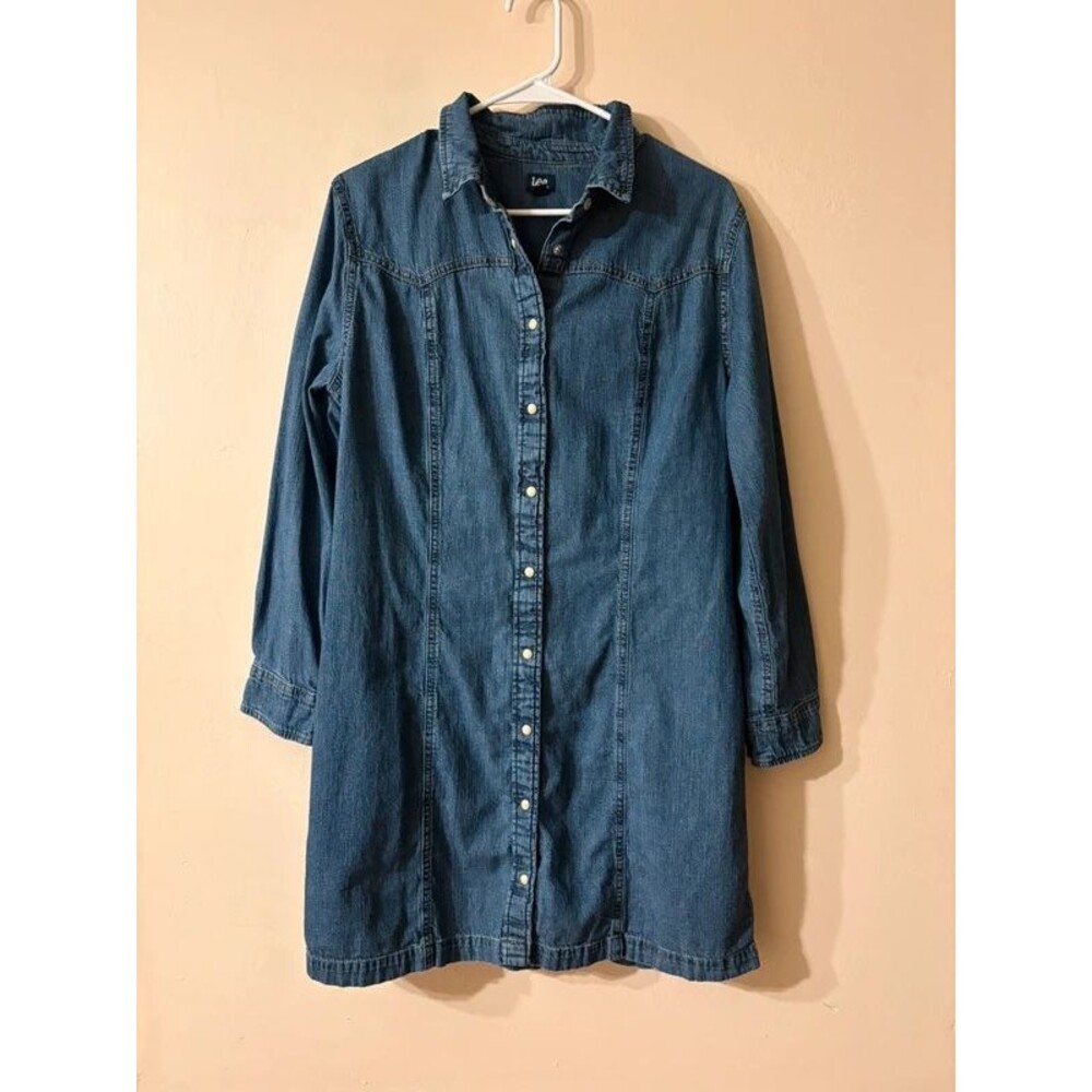 Lee denim dress Pearl Snap size large